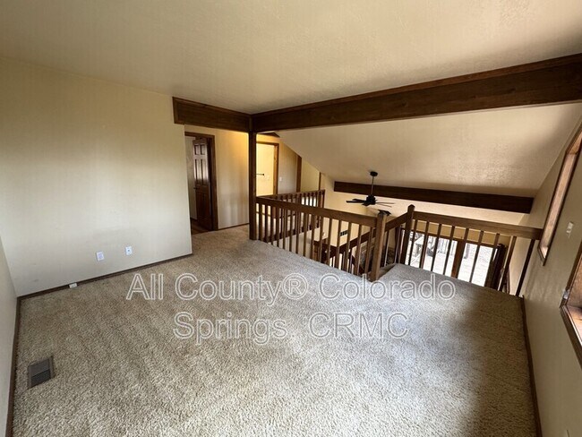 Building Photo - 380 Ponderosa Ln