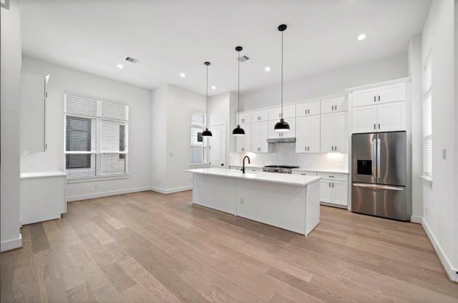 Building Photo - Brand new house in the Museum District wit...