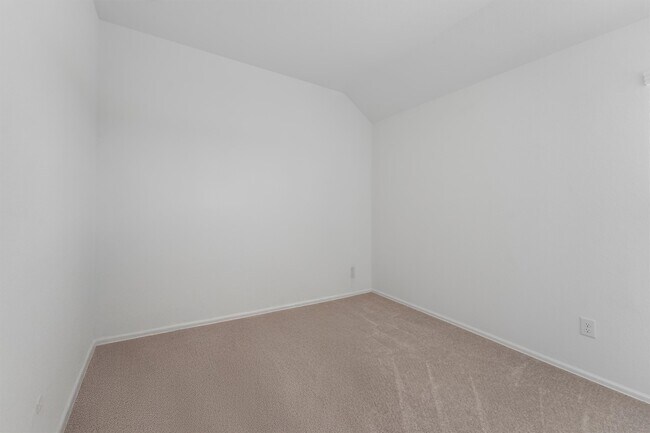 Building Photo - 7310 Bartoncliff Dr