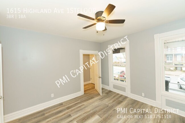 Building Photo - Newly Remodeled 3 bed/1 bath Apt w/ W/D Ho...