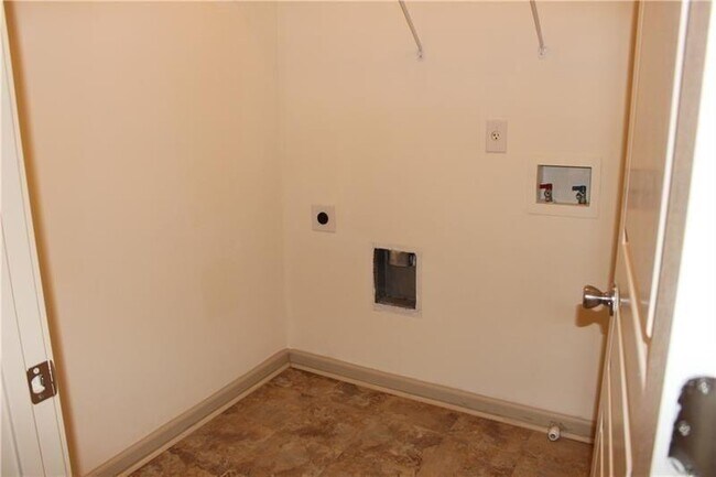 Building Photo - 6065 Apple Rose Dr