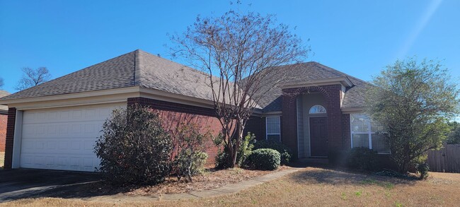 Primary Photo - Highland Ridge in Prattville