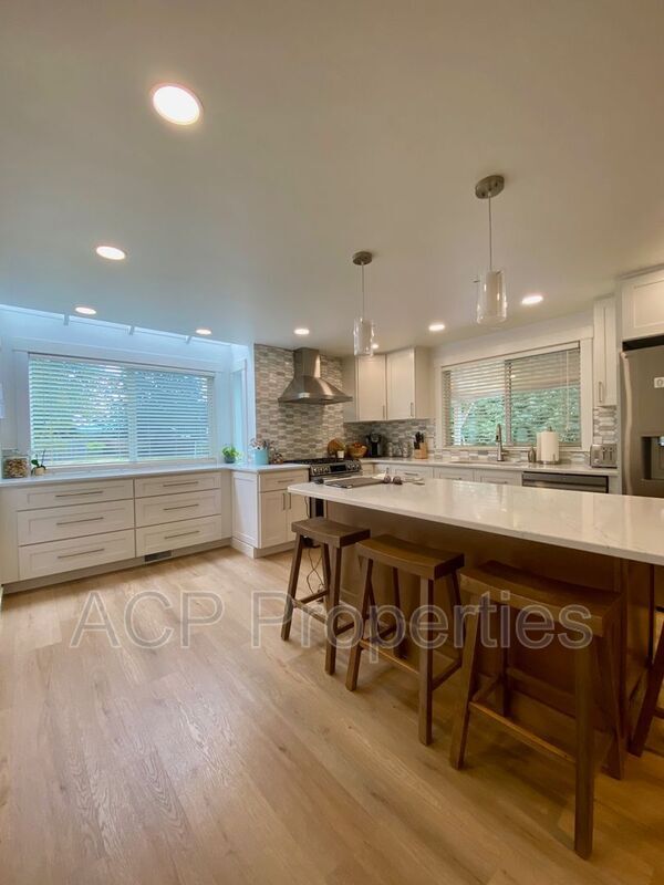 Building Photo - 406 Arrowhead Ln