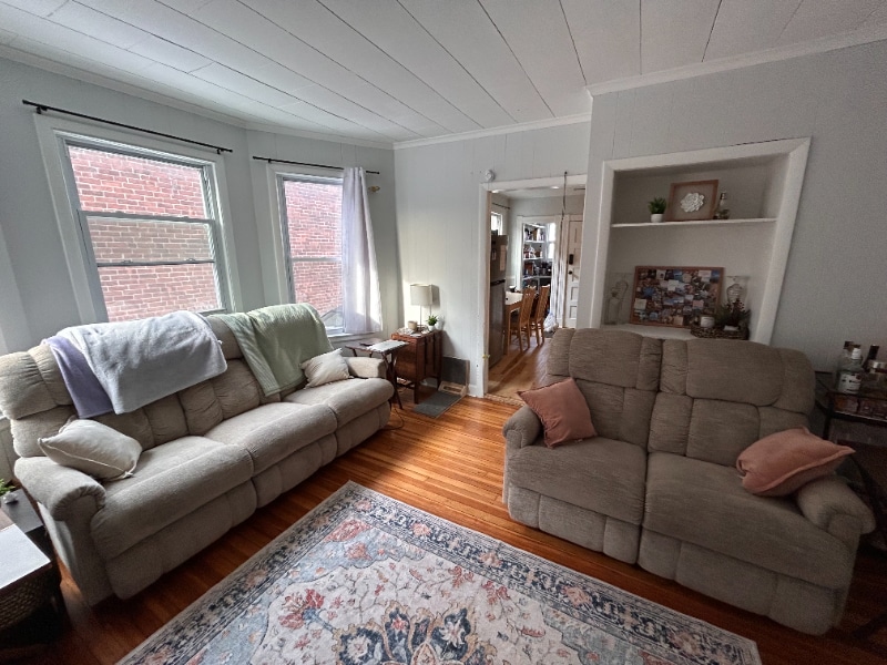 Building Photo - 451 New Park Ave