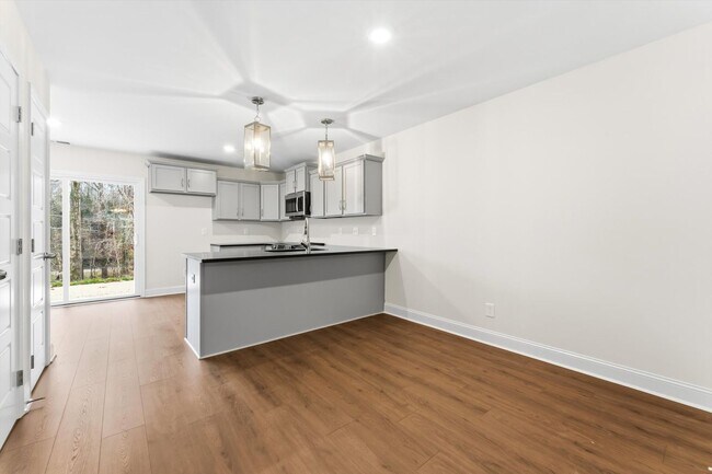 Building Photo - 119 Quarry Rd