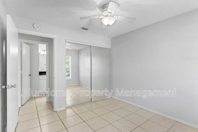 Building Photo - 3651 N Goldenrod Rd