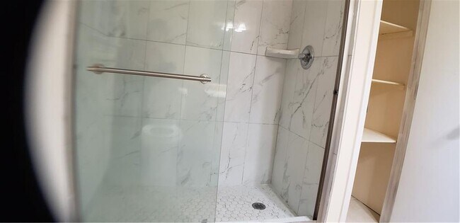 Building Photo - 4083 Deerbrook Way SW