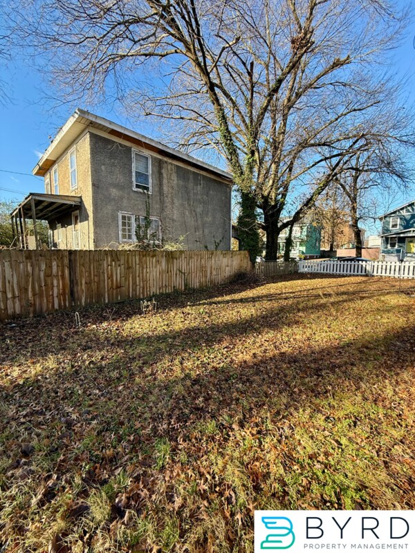 Building Photo - 3007 3rd Ave