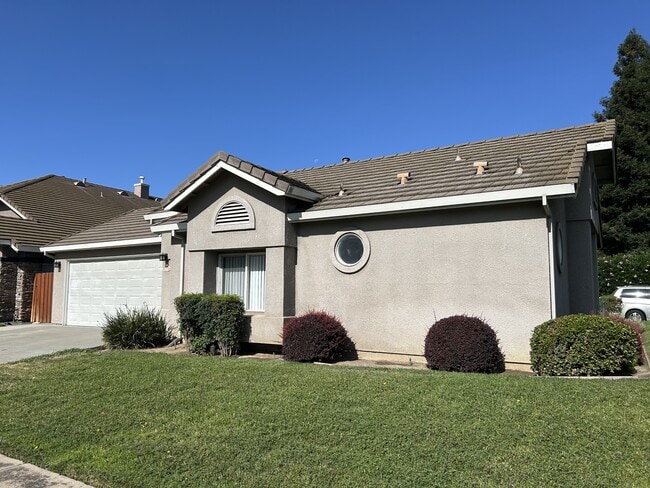 Primary Photo - 1333 Glenbrook Way