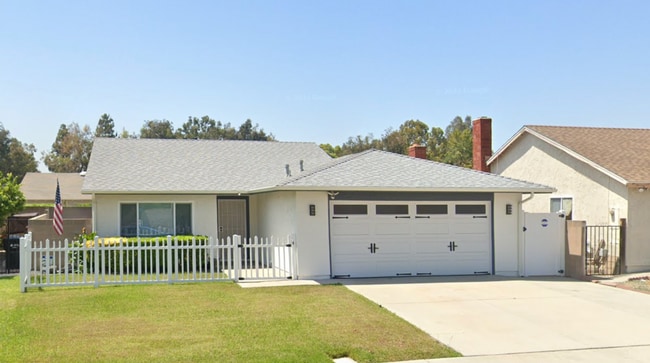 Primary Photo - Modern, Energy-Efficient Home for Rent – T...