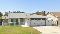 Building Photo - Modern, Energy-Efficient Home for Rent – T...