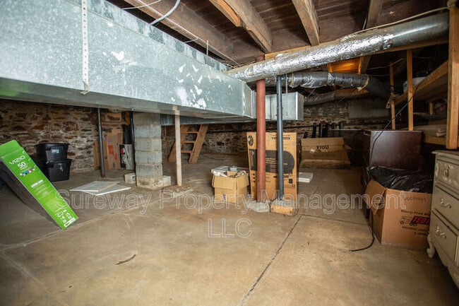 Building Photo - 21 N Lenola Rd