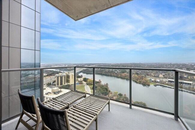 Building Photo - 44 East Ave