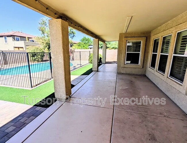 Building Photo - 3638 E Canter Rd