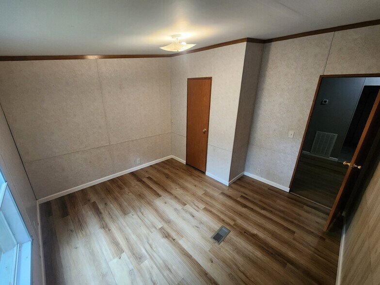 Building Photo - 30 Fulton Springs Ln