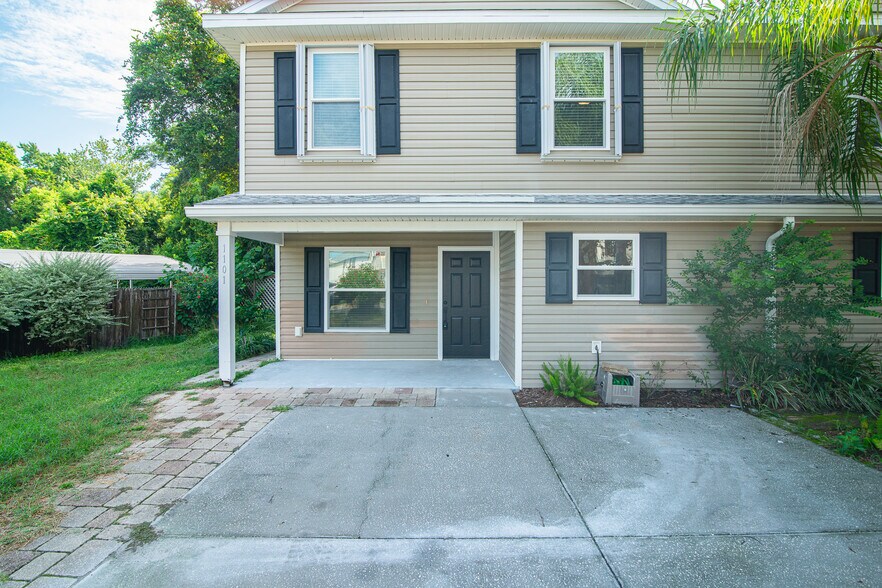 Primary Photo - 1101 Scheidel Ct