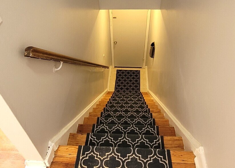 Building Photo - 7011 Grand Ave