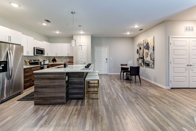 Building Photo - Cortland on Orange