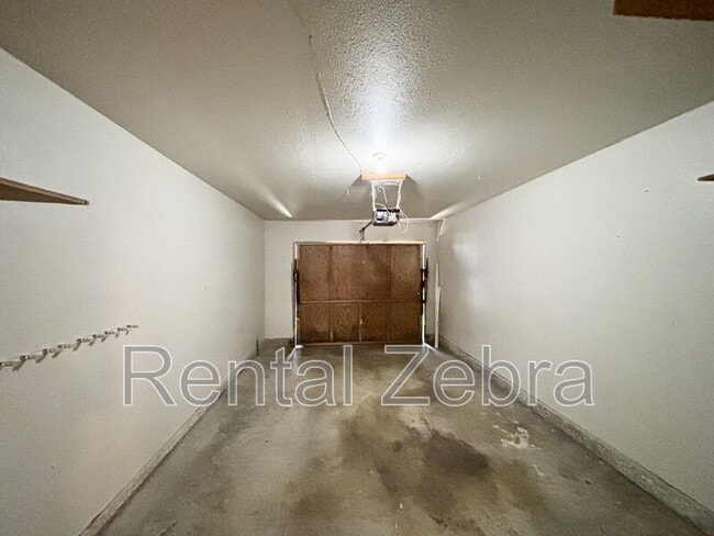 Building Photo - 3357 San Ramon Ct