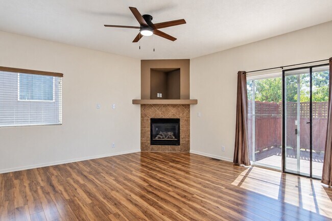 Building Photo - 16405 Camden Ave