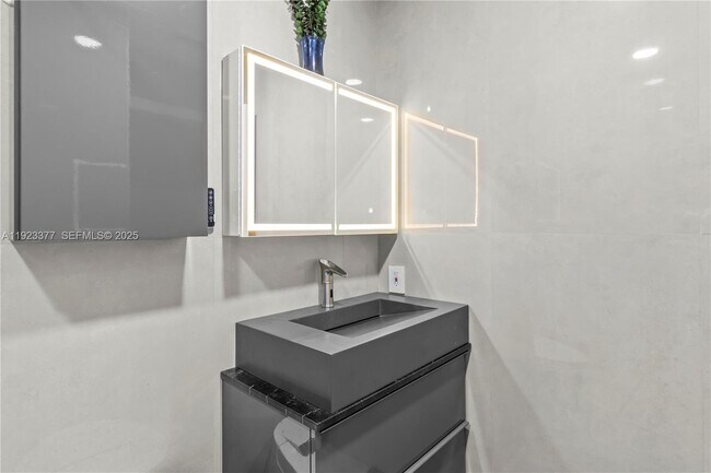 Building Photo - 10615 SW 200th St