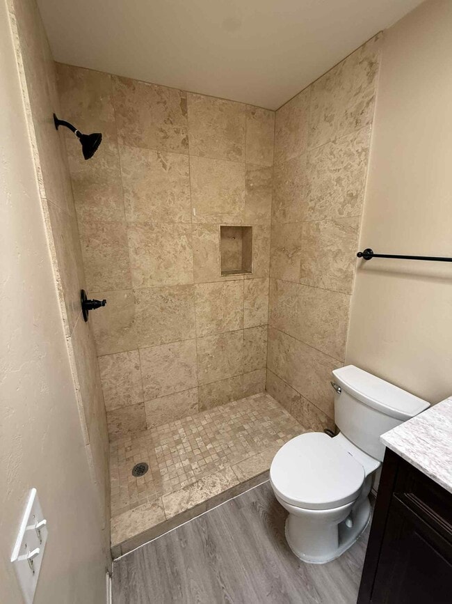 Building Photo - 500 N Forgeus Ave