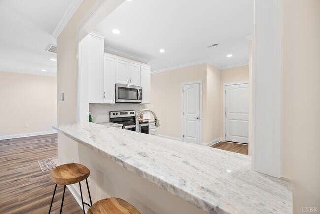 Building Photo - 157 Villa Oak Cir