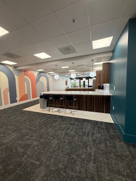 Windsor Clubroom - 620 Peachtree St NE