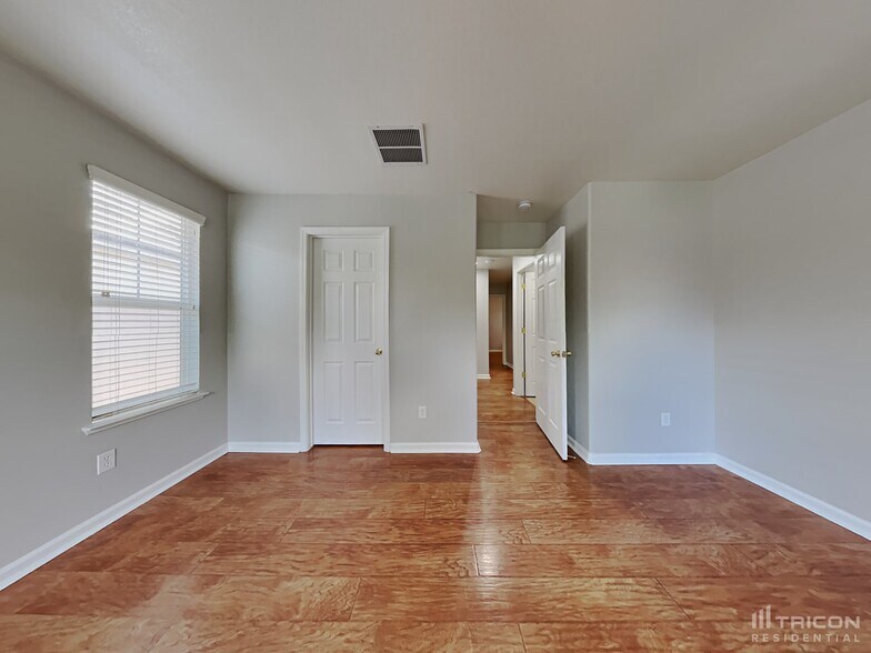 Building Photo - 6625 S Latour