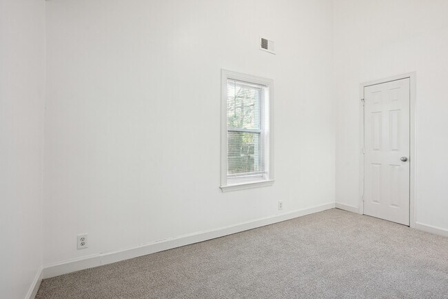 Building Photo - 4435 Yates Rd