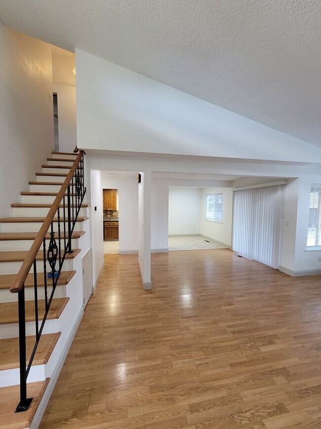 Building Photo - Charming 3-bedroom, 2.5-bathroom house with solar! HURRY! Special Offer Available!