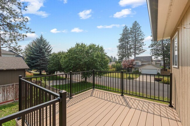 Building Photo - 3408 E 48th Ct