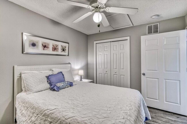 Building Photo - 1 br condo on 30a. New remodeled & furnish...