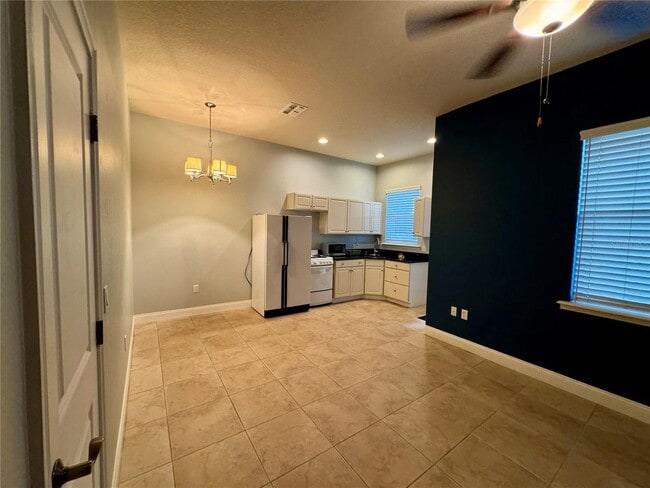 Building Photo - Cozy 1BR Apartment with Separate Entrance, All Utilities Included + Patio Retreat