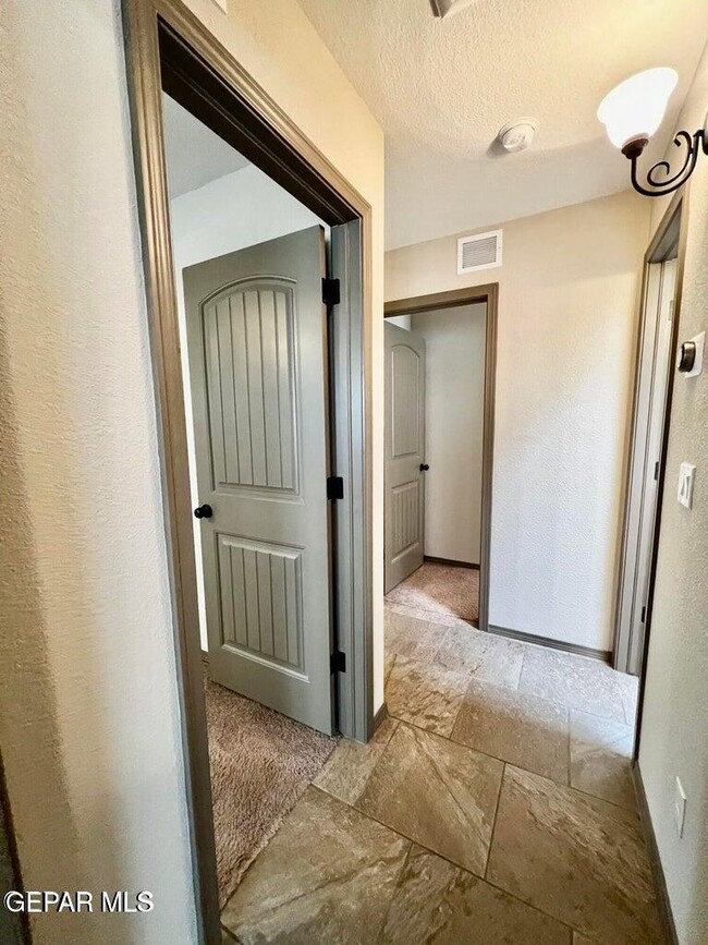 Building Photo - 12777 Tre Maximiliano Ave