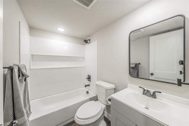 Building Photo - 2425 Cripple Creek Dr