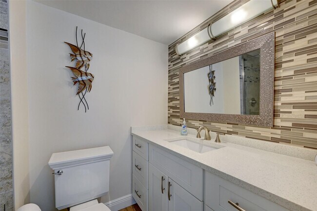 Building Photo - 531 N Ocean Blvd