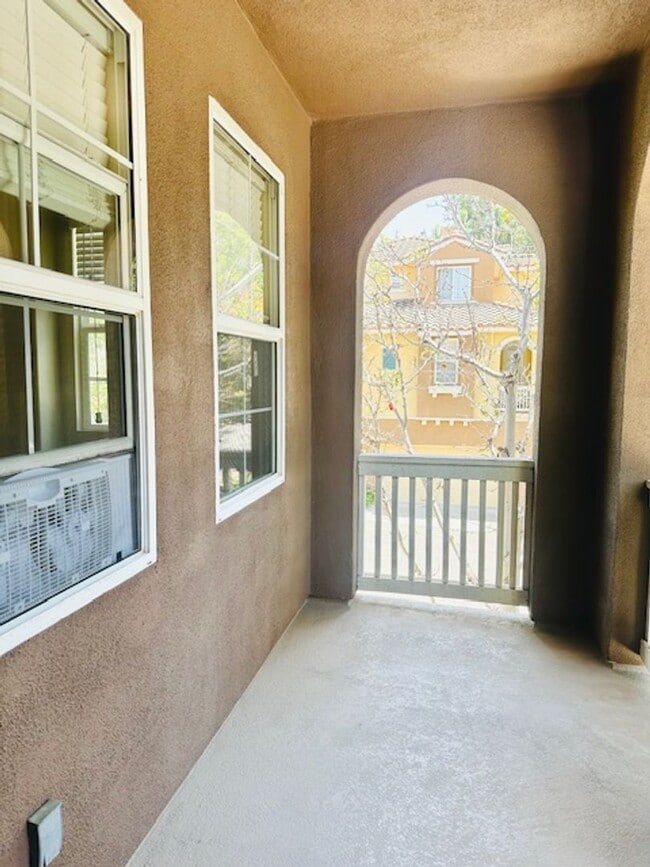 Building Photo - 820 Timberwood