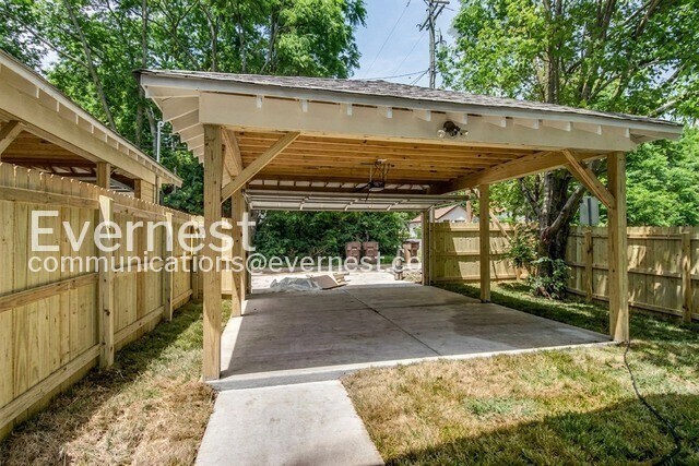 Building Photo - 3-Bed / 3-Bath Home with Modern Amenities/ Available Soon!