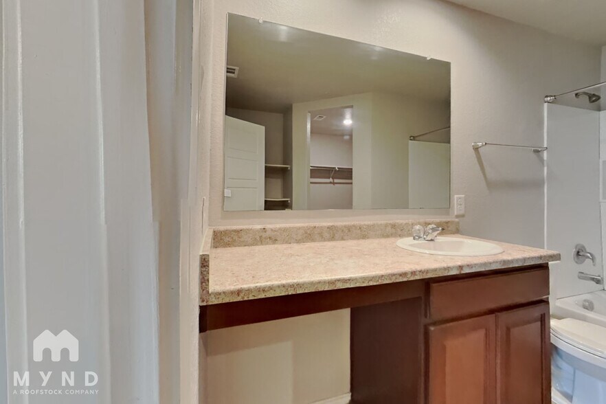 Building Photo - 12911 Cicely Ct