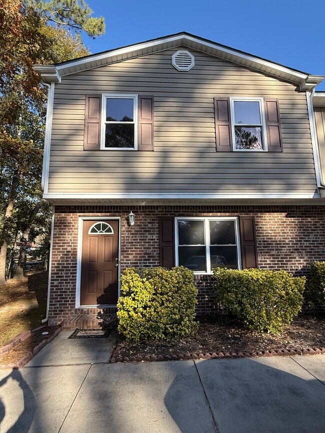 Building Photo - 1 Donnell Ave