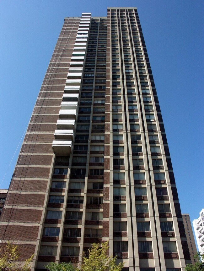 View of the north facade - Columbus House