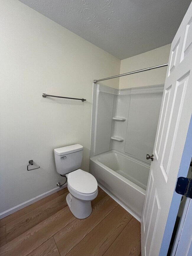 Building Photo - 3 bedroom, brand new!!