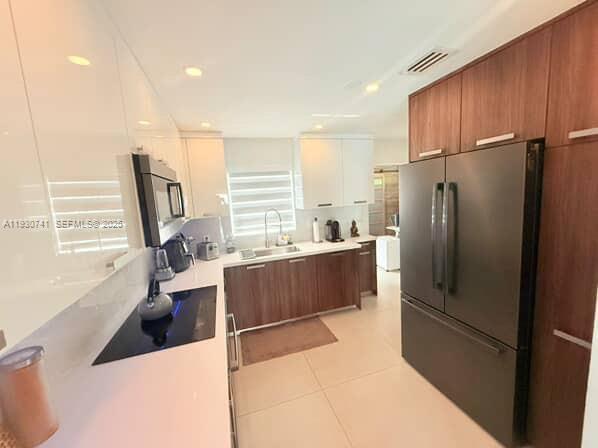 Building Photo - 7180 SW 11th St