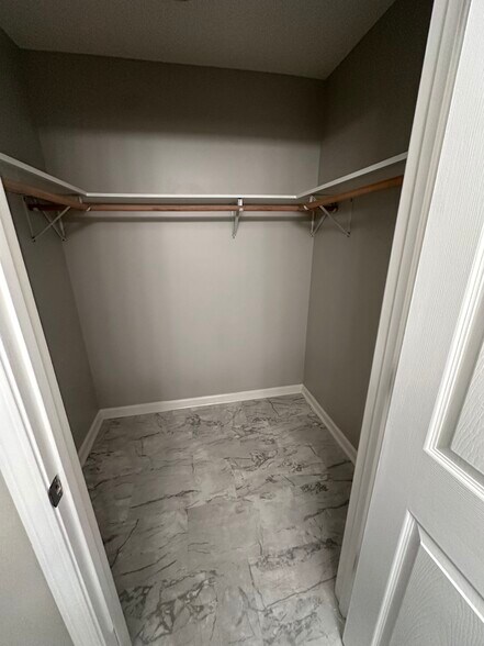 Building Photo - 4293 Bristow Rd