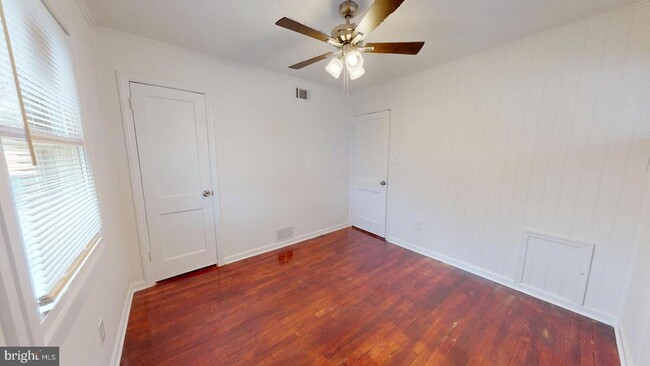Building Photo - 6511 Enfield Dr