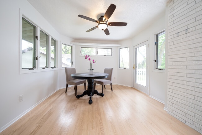 Building Photo - 8564 Lincoln St