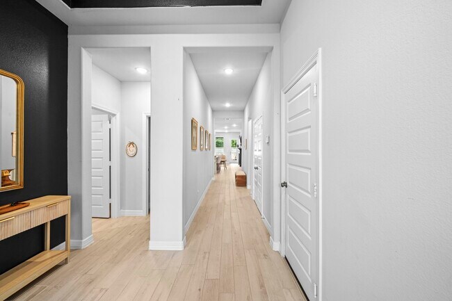Building Photo - 534 Cedar Harbor Ct