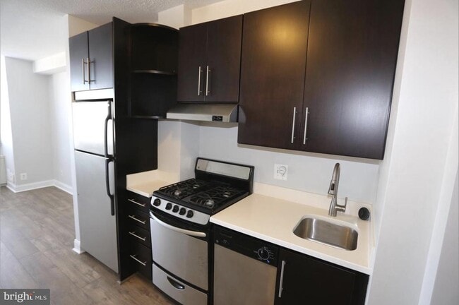 Building Photo - 5500 Friendship Blvd