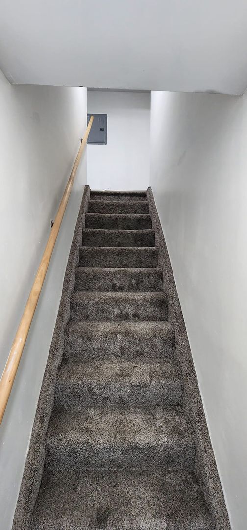 Building Photo - Newly Renovated 3-Bedroom Apartment in Pen...